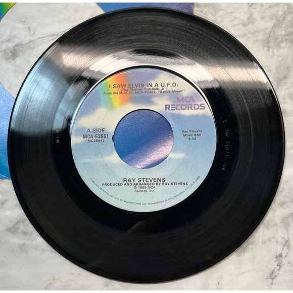 Ray Stevens I Saw Elvis in a UFO / I Used to Be Crazy 45 Pop Parody MCA 1989 - Picture 4 of 6